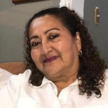 Niñera Eloy Alfaro: Lourdes
