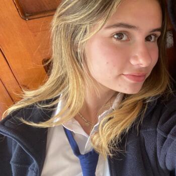 Babysitter Villarrica: Cristiane