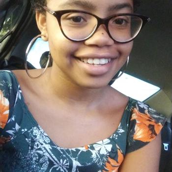 Babá Vila Velha: Sabrina