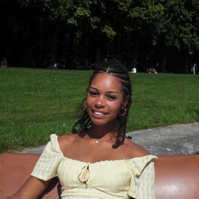 Babysitter in Savigny-sur-Orge: Jade