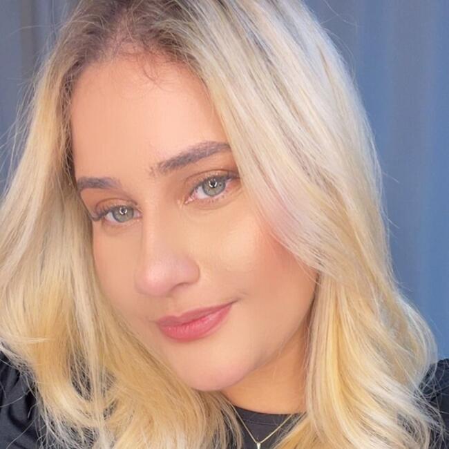 Babá em Itajaí: Fernanda