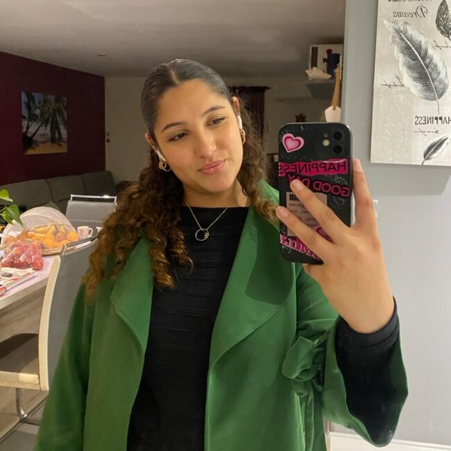Babysitter in Moussy-le-Neuf: Melyne