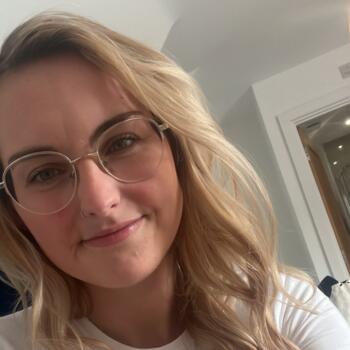 Babysitter in Derby: Rachel