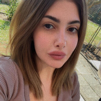 Babysitter in Neckartenzlingen: Vani