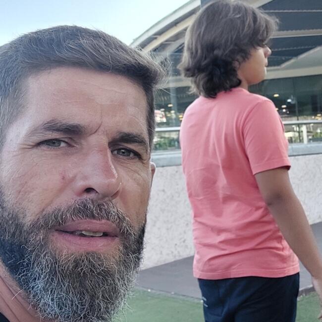 Babysitting job in Lavradio: Brunoalegria