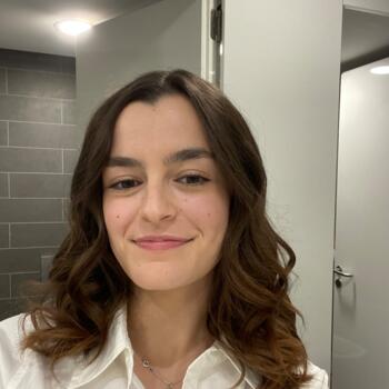 Babysitter in Villaviciosa de Odón: Maria