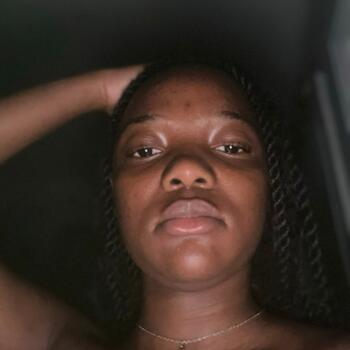 Babysitter in Brooklyn: DIEUNI Soraya