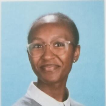 Babysitter in Bagneux: Alicia