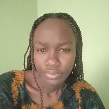 Babysitter Nairobi: Gladys