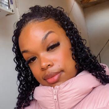 Babysitter Belford Roxo: Jhenifer
