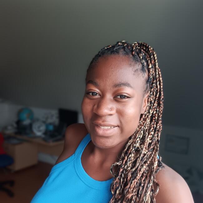 Babysitter in Montenois: Lucie