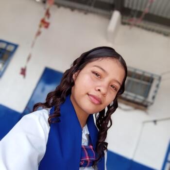 Babysitter Puerto Pilón: Nicole