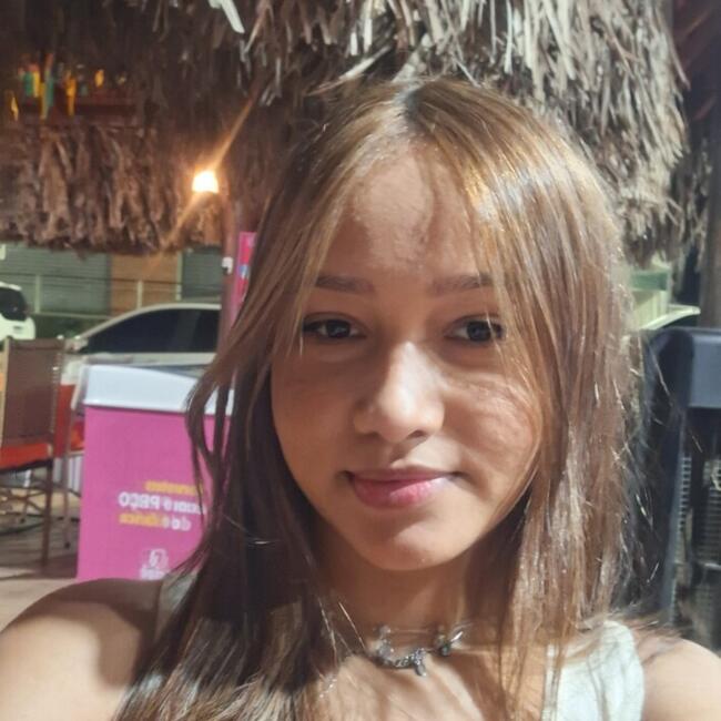 Babá em Goiânia: Josiane