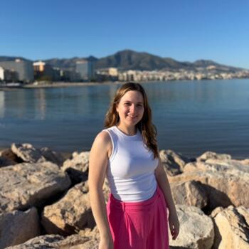Babysitter in Matosinhos Municipality: Carolina