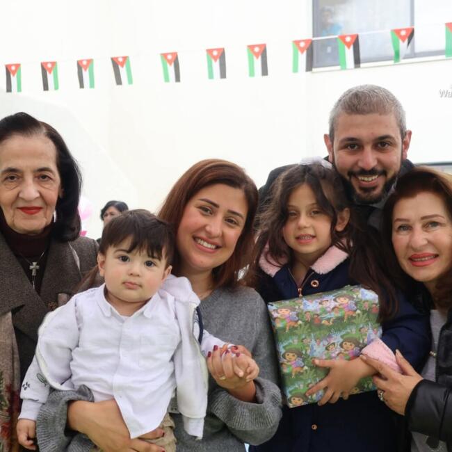 Babysitting job in Al Fuḩayş: Lutuf