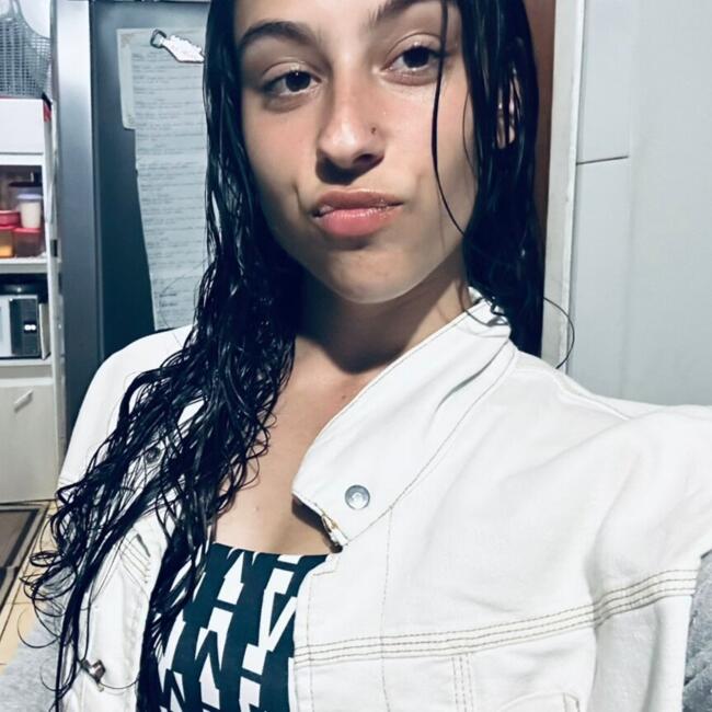 Babysitter in Porto Alegre: Ana carolina