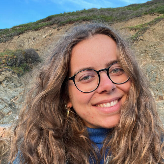 Babysitter in Bricquebec: Louise