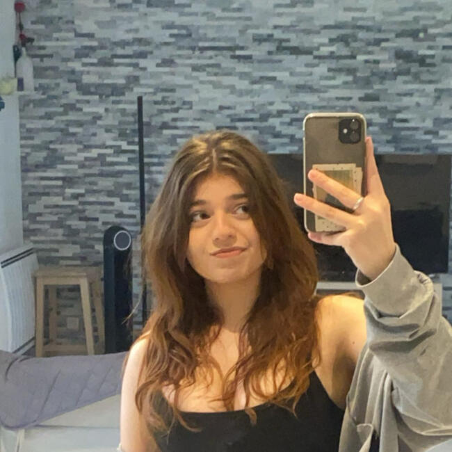 Babysitter in Grigny: Noelyse