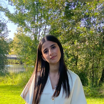 Babysitter in Marseille: Sojoud