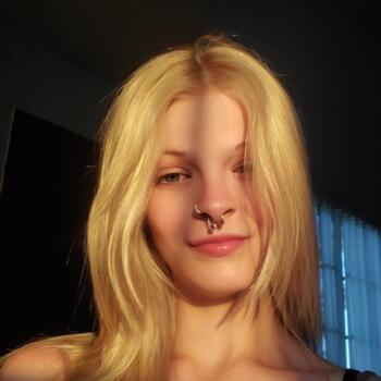 Babysitter in North Las Vegas: Angelina