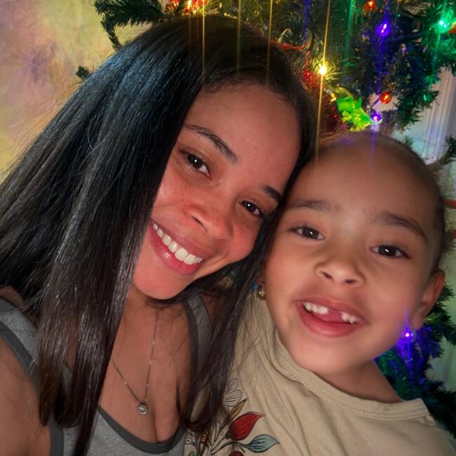 Babysitting job in Newark: Jisela