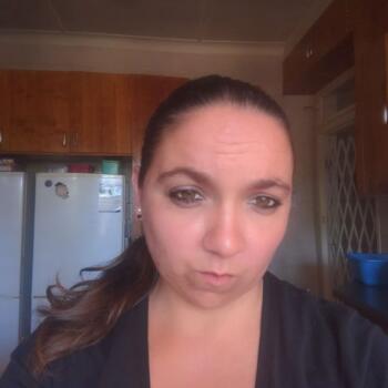 Babysitter in Roodepoort: Nadine