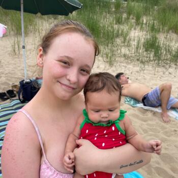 Babysitter in Whiting: Marissa