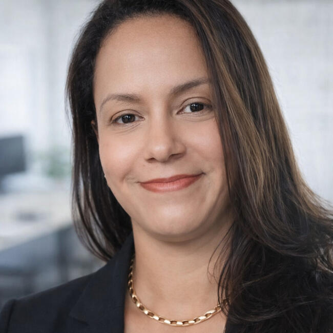 Babysitting job in Londrina: Nayara