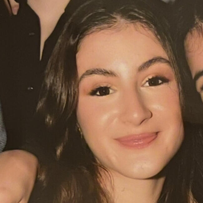 Babysitter στην περιοχή Νέο Ψυχικό: Eleni