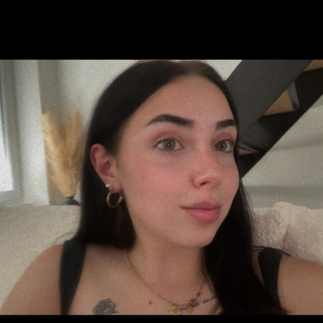 Babysitter in Challes-les-Eaux: Chloe