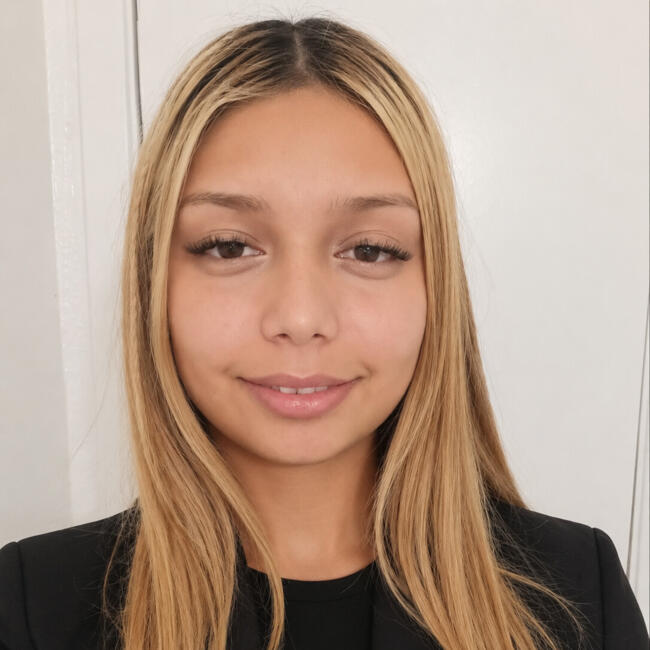 Babysitter in Houston: Estefani