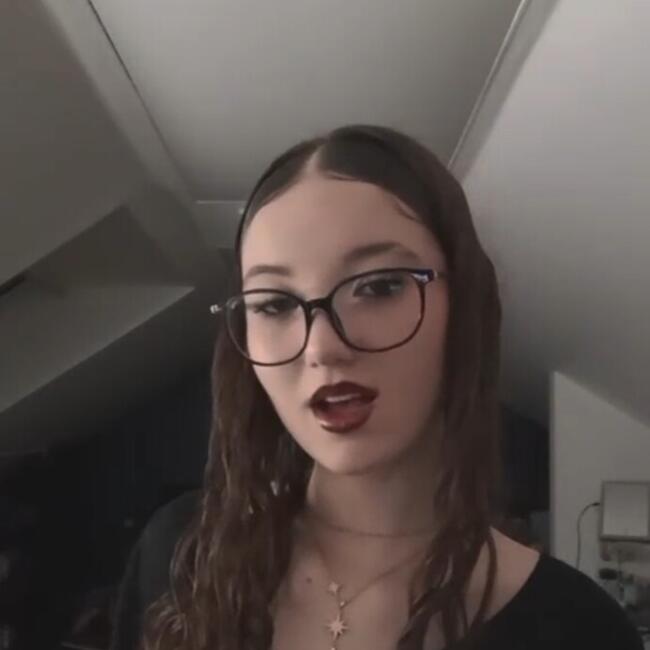 Babysitter in Plaisir: Chloé