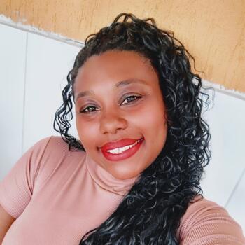Babysitter in Itaboraí: Thayanne