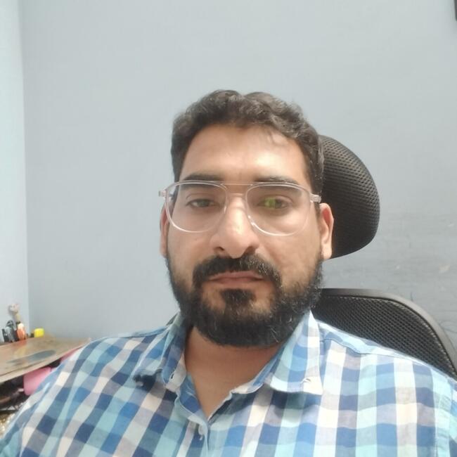 गुरुग्राम में बेबीसिटिंग की नौकरी: Gaurav