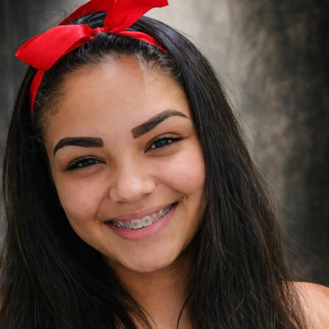 Babysitting job in Vila Velha: Debora