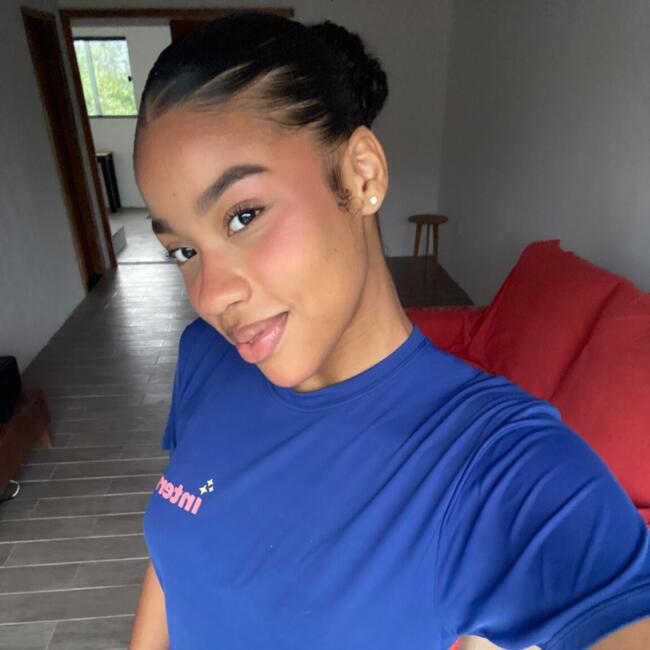 Babysitter in Guapimirim: Maria Elis e