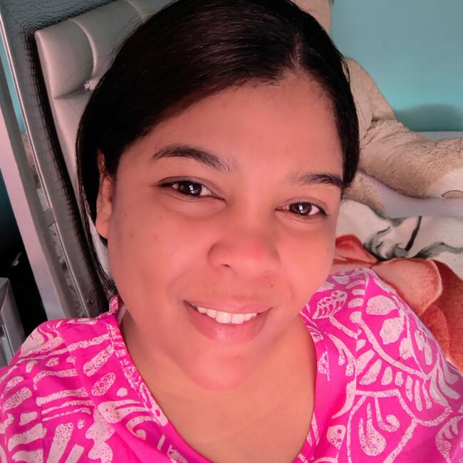 Babysitter in Manhattan Island: Laura