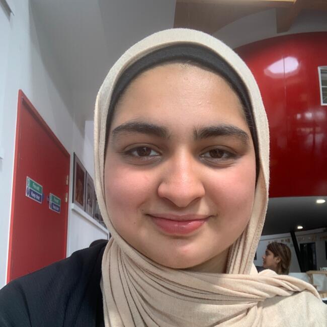 Babysitter in Northolt: Saher