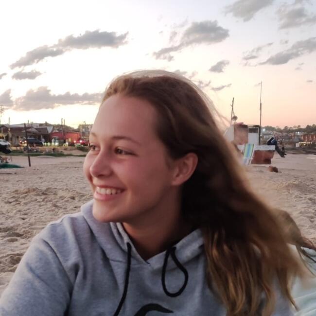 Niñera en Montevideo: Mia