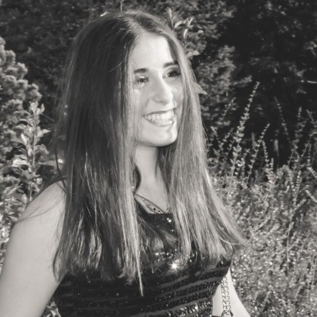 Babysitter in Champigny-sur-Marne: Giulia