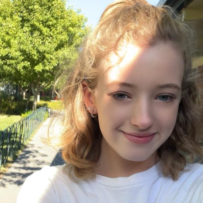 Babysitter in Melbourne: Rae