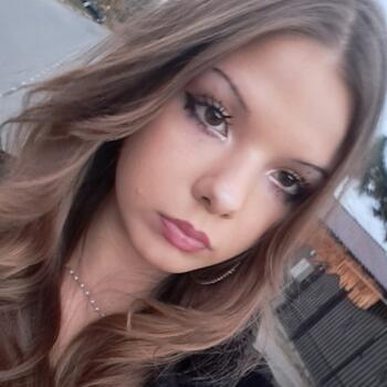 Babysitter in Iași: Miruna
