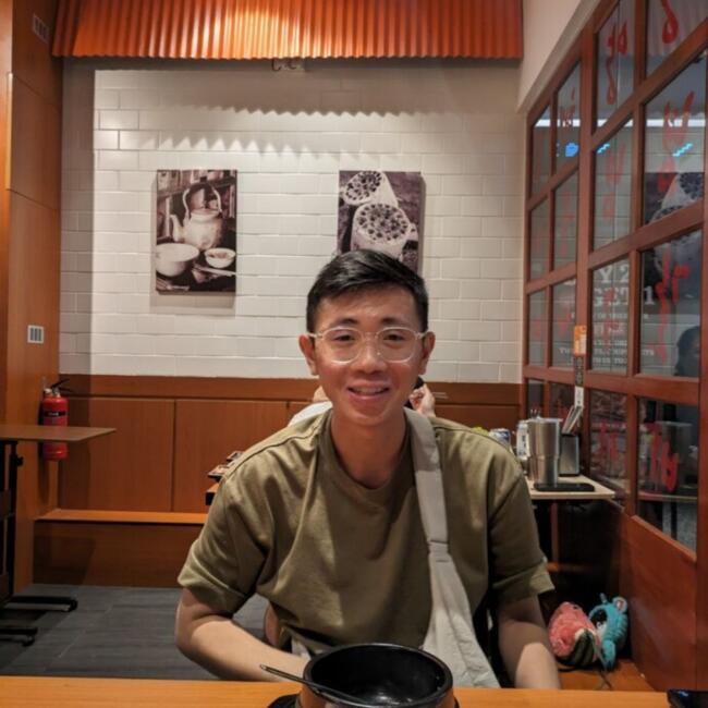 Babysitter in Singapore: Winston