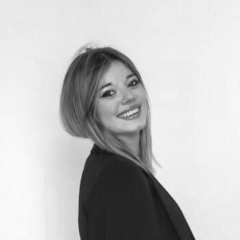 Babysitter in Villecomtal-sur-Arros: Camille