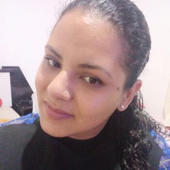 Babá em Votorantim: Daniela