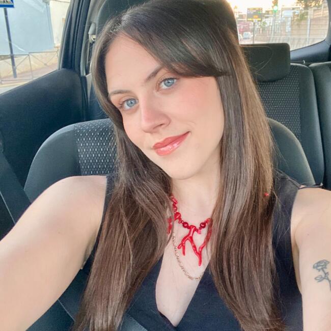 Canguro en Granada: Elena