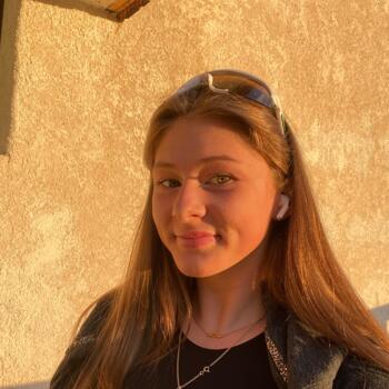 Babysitter Aix-en-Provence: Charlotte