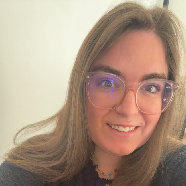 Babysitter in Le Pont-de-Beauvoisin: Stacy