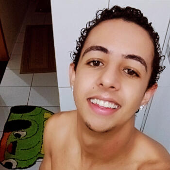 Família Sarandi: Asley