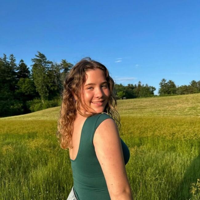 Babysitter in Charlotte (Vermont): Alicia